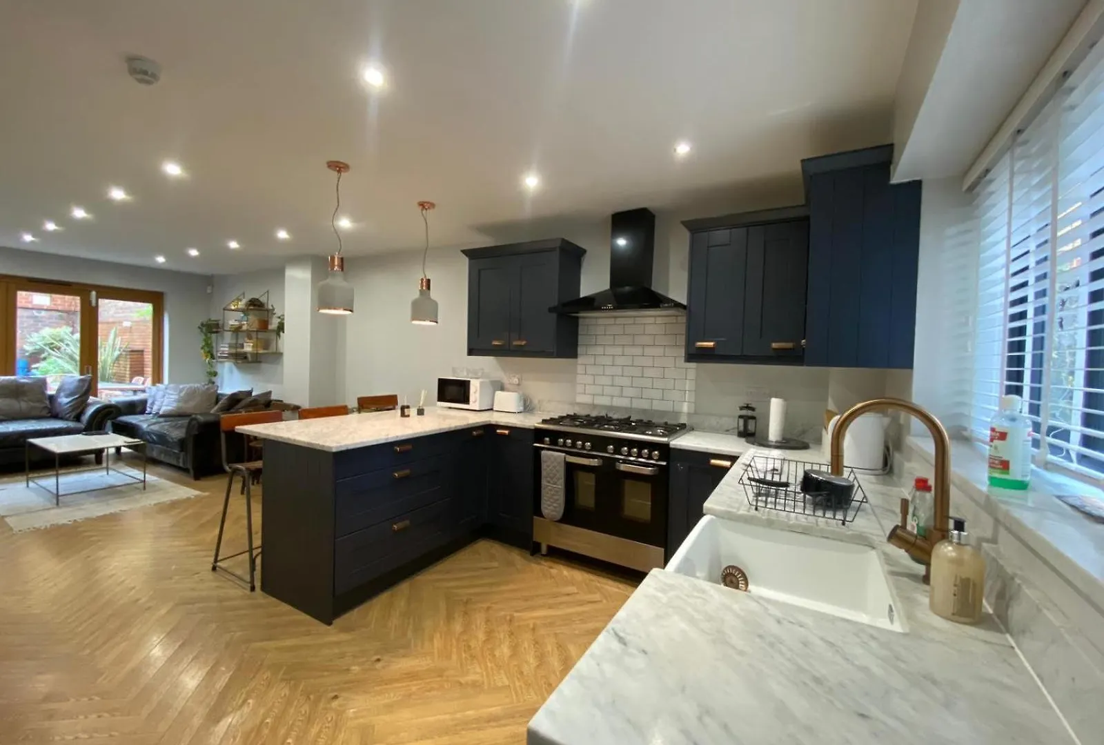 Stylish Rental House Se16 London 0*,